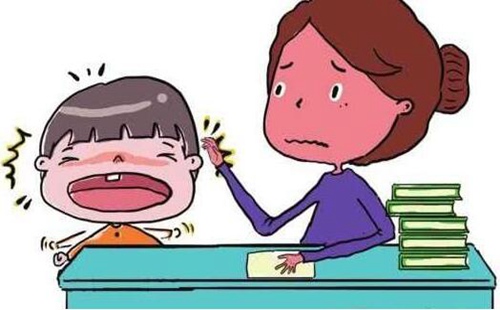 多动症儿童上幼儿园或学前班后，老师我们常常抱怨他们的破坏性行为难于进行管理